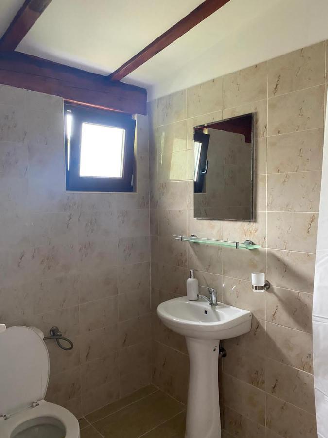 Hotel La Butuci à Tîrgu Ocna Extérieur photo