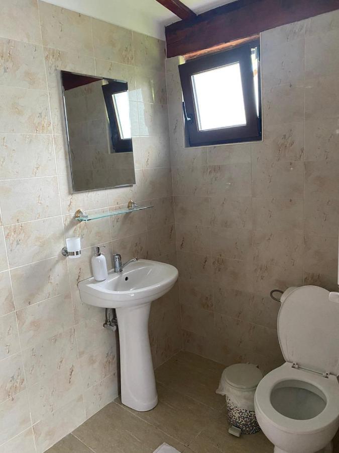 Hotel La Butuci à Tîrgu Ocna Extérieur photo